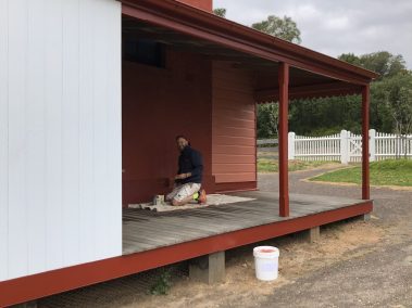 Maliarske práce Bratislava, Maliar Paul, Slovensko, profesionál, dekoratívne betónové stierky, dekoratívne nátery, developerské projekty, airless striekanie, fasády, exteriér, interiér