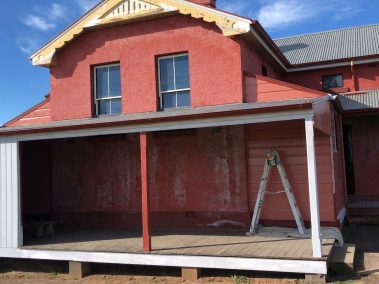 Maliarske práce Bratislava, Maliar Paul, Slovensko, profesionál, dekoratívne betónové stierky, dekoratívne nátery, developerské projekty, airless striekanie, fasády, exteriér, interiér