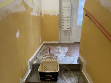 Maliarske práce Bratislava, Maliar Paul, Slovensko, profesionál, dekoratívne betónové stierky, dekoratívne nátery, developerské projekty, airless striekanie, fasády, exteriér, interiér