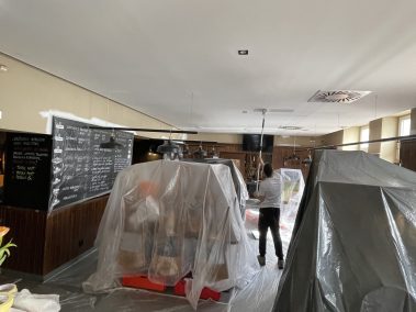 Maliarske práce Bratislava, Maliar Paul, Slovensko, profesionál, dekoratívne betónové stierky, dekoratívne nátery, developerské projekty, airless striekanie, fasády, exteriér, interiér