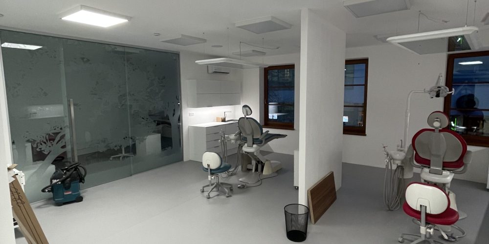 Maliarske práce Bratislava, Maliar Paul, Slovensko, profesionál, dekoratívne betónové stierky, dekoratívne nátery, developerské projekty, airless striekanie, fasády, exteriér, interiér