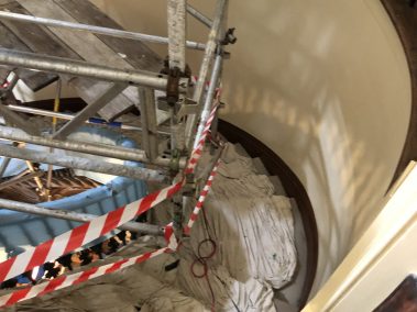 Maliarske práce Bratislava, Maliar Paul, Slovensko, profesionál, dekoratívne betónové stierky, dekoratívne nátery, developerské projekty, airless striekanie, fasády, exteriér, interiér