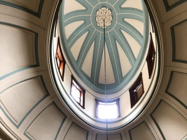 Maliarske práce Bratislava, Maliar Paul, Slovensko, profesionál, dekoratívne betónové stierky, dekoratívne nátery, developerské projekty, airless striekanie, fasády, exteriér, interiér