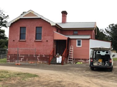 Maliarske práce Bratislava, Maliar Paul, Slovensko, profesionál, dekoratívne betónové stierky, dekoratívne nátery, developerské projekty, airless striekanie, fasády, exteriér, interiér