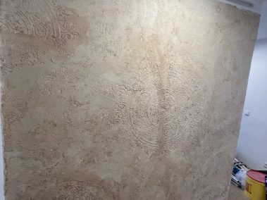 Maliarske práce Bratislava, Maliar Paul, Slovensko, profesionál, dekoratívne betónové stierky, dekoratívne nátery, developerské projekty, airless striekanie, fasády, exteriér, interiér - dekoratívne betónové stierky na jednej zakázke