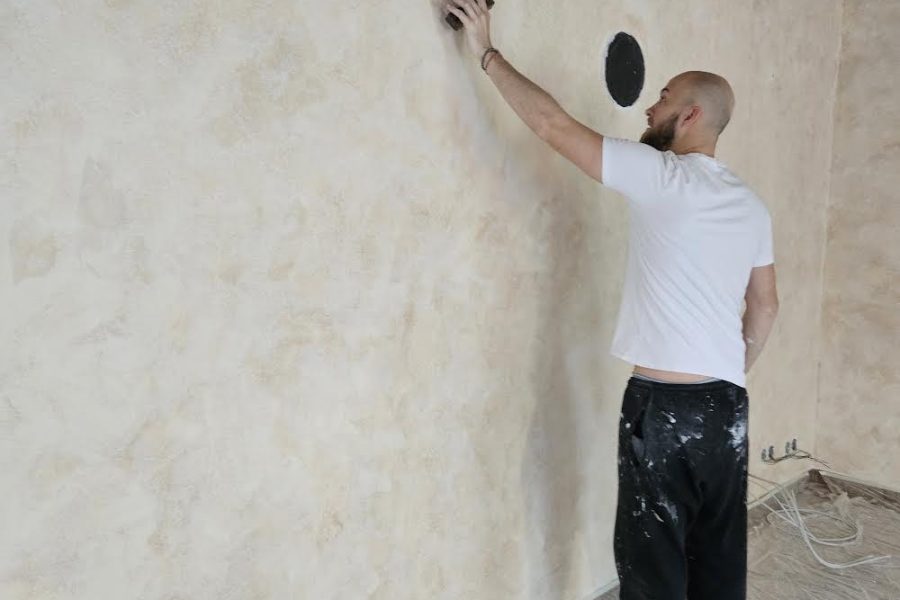 Maliarske práce Bratislava, Maliar Paul, Slovensko, profesionál, dekoratívne betónové stierky, dekoratívne nátery, developerské projekty, airless striekanie, fasády, exteriér, interiér