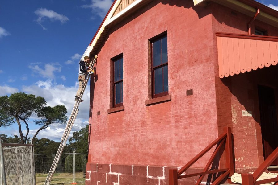Maliarske práce Bratislava, Maliar Paul, Slovensko, profesionál, dekoratívne betónové stierky, dekoratívne nátery, developerské projekty, airless striekanie, fasády, exteriér, interiér