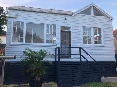 Maliarske práce Bratislava, Maliar Paul, Slovensko, profesionál, dekoratívne betónové stierky, dekoratívne nátery, developerské projekty, airless striekanie, fasády, exteriér, interiér - fasády a práca na dome